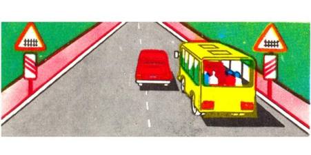 Is it allowed to overtake a bus at this point?